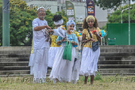 RELIGIAO / OXUM / FE / OFERENDA