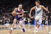 NBA: Phoenix Suns at Atlanta Hawks