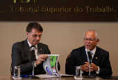 Bolsonaro  se rene com o presidente do TST, Britto Pereira