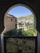 Bairro Albaicn, visto de janela do Palacios Nazares, em Alhambra (Granada)