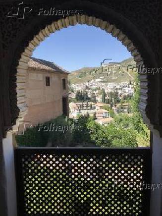Bairro Albaicn, visto de janela do Palacios Nazares, em Alhambra (Granada)