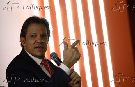 Haddad participa do frum 'O Brasil em 10 anos' (DF)