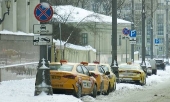 Iluminao de Natal entre as lmpadas de rua, em Moscou, na Rssia