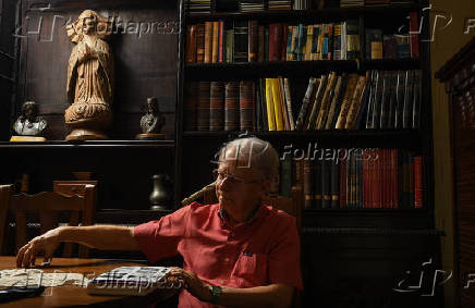 O frade, escritor e telogo Frei Betto, apoiador do PT, em convento onde vive, em SP