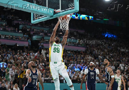 Partida de basquete olmpico masculino entre Brasil x Estados Unidos