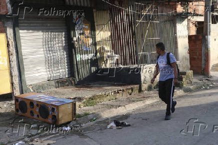 Quatro pessoas so mortas em chacina em Belford Roxo