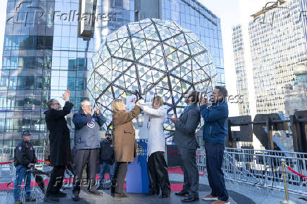 Uma vista da bola da vspera de Ano Novo da Times Square durante o teste de bola da vspera de Ano Novo de 2024