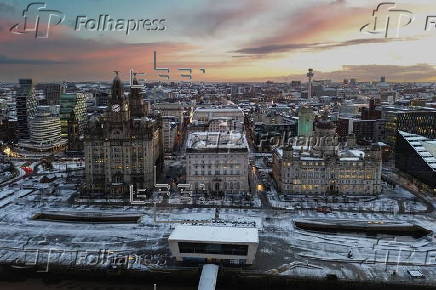 Further weather warnings for snow and ice in Britain