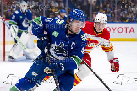 NHL: Calgary Flames at Vancouver Canucks