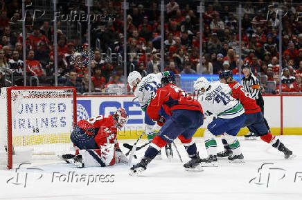 NHL: Vancouver Canucks at Washington Capitals