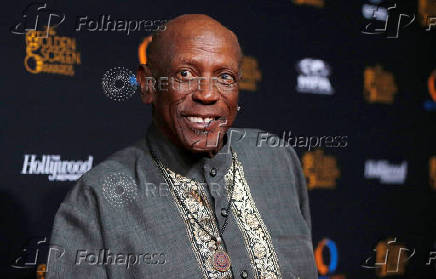 FILE PHOTO: Actor Louis Gossett Jr. poses at the Golden Screen Awards in Los Angeles, California