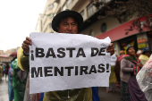 Ciudadanos y comerciantes protestan contra el encarecimiento de los alimentos en Bolivia