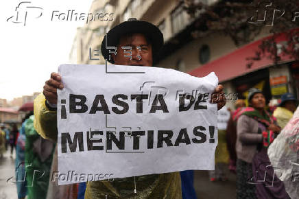 Ciudadanos y comerciantes protestan contra el encarecimiento de los alimentos en Bolivia