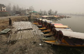 Severe cold conditions persist in Kashmir