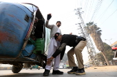 Security checkpoint on the eve of Christmas in Peshawar