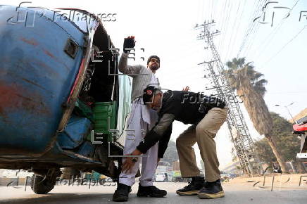 Security checkpoint on the eve of Christmas in Peshawar