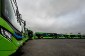 nibus eltricos parados por falta de ligao de energia nas garagens