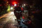 Corpo  coberto de homem que morreu em Barbalha (CE) aps colidir sua moto