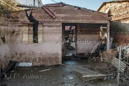 BAIRRO SARANDI / ENCHENTE / DESTRUICAO / DIQUE DO SARANDI / PREJUIZOS