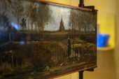 Preview of Van Gogh's painting 'Spring Garden' in Groninger Museum