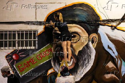 A new graffiti of Hezbollah leader Sayyed Hassan Nasrallah by Grafitiyul artists group following his elimination in Tel Aviv