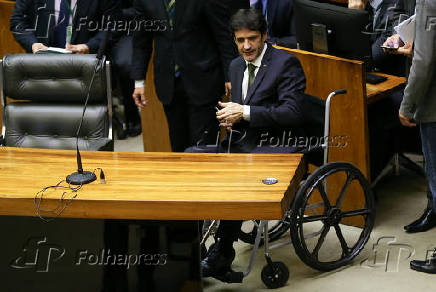 O ministro Marcelo lvaro Antnio, eleito deputado, toma posse na Cmara