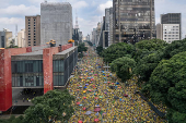 Milhares de apoiadores de Bolsonaro se aglomeram nas proximidades do Masp
