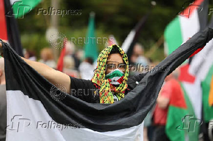 People protest in solidarity with Palestinians in Gaza near the Shannon Airport