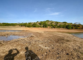 Nvel baixo da Represa de Paraibuna SP