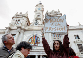 Protest against management of emergency response to the deadly floods in Valencia