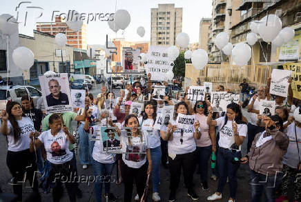 Exigen libertad de presos polticos en El Helicoide