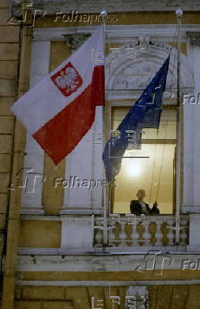 Russia closes Polands consulate in St. Petersburg