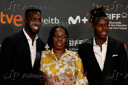 Spanish footballers Inaki and Nico Williams and mother Mara Arthuert, attend the San Sebastian Film Festival