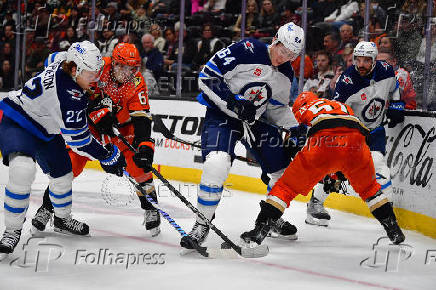 NHL: Winnipeg Jets at Anaheim Ducks