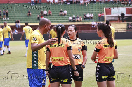 Jogo de despedida do jogador paulinho no caninde em so paulo