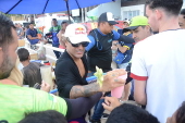 O surfista itlo ferreira ,vence estreia de campeonato em natal .