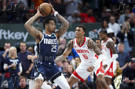 NBA: Houston Rockets at Dallas Mavericks