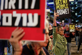 Protest against Israeli government's management of the ongoing conflict in Gaza and to show support for the hostages, in Tel Aviv