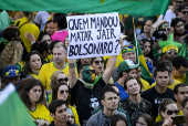 Manifestantes a favor de Bolsonaro se reuniram na Boca Maldita, em Curitiba
