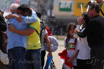 Brazilian citizens arrive from Lebanon in Sao Paulo