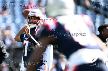 NFL: Miami Dolphins at New England Patriots