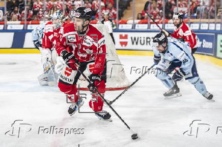 Spengler Cup 2024 - Team Canada vs Straubing Tigers