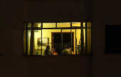 Ensaio fotogrfico registra janela de edifcio do entorno do Minhoco