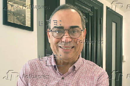 Gilberto Santa Rosa busca aportar 