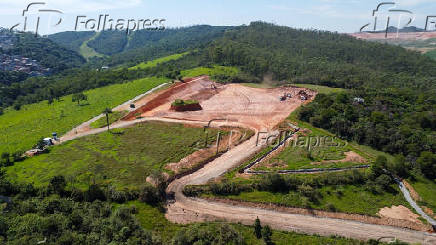 Aterro de tratamento de resduos na regio leste de SP