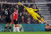 Premier League - Southampton v West Ham United