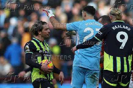 Premier League - Aston Villa v Manchester City