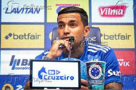 CRUZEIRO APRESENTACAO DO JOGADOR DUDU