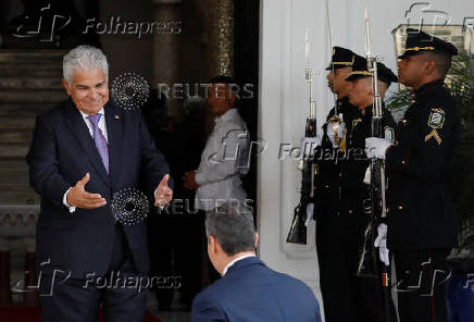 Panama's President Jose Raul Mulino and his Paraguayan counterpart Santiago Pena meet, in Panama City