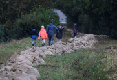 Preparations for flooding in Austria